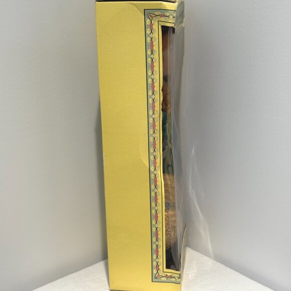 Beautiful ANNE of GREEN GABLES 12” Porcelain doll Avonlea Treasury Edition - Picture 6 of 9